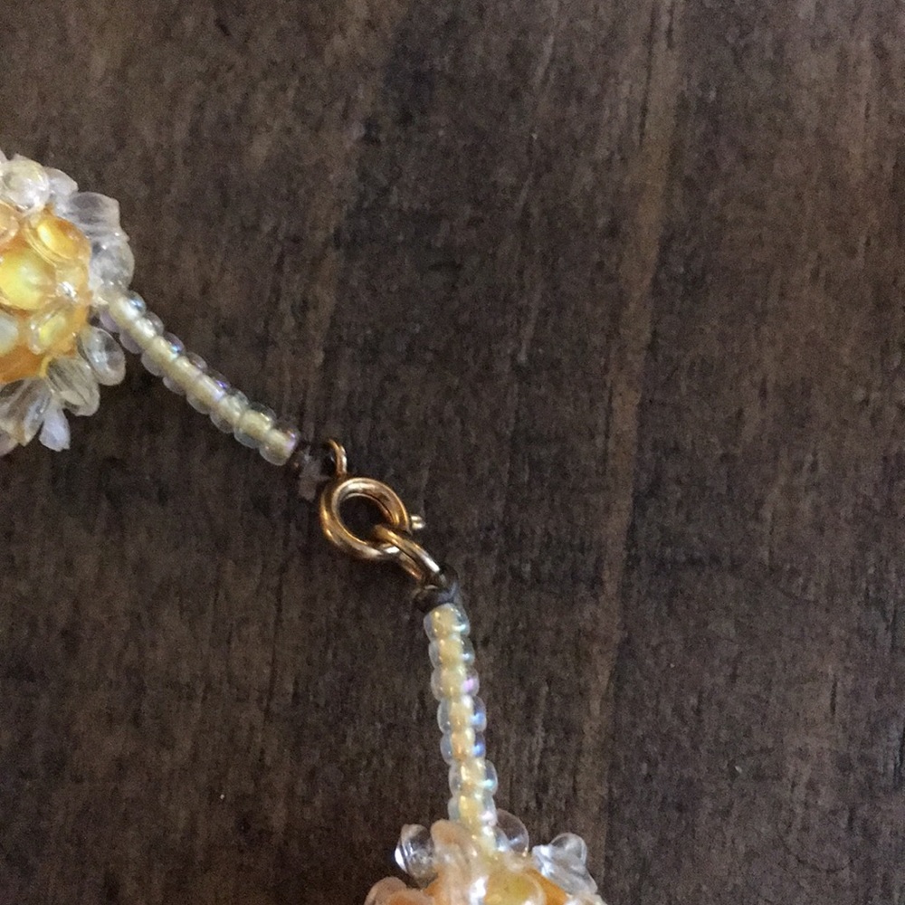 Vintage yellow beaded statement necklace - Picture 7 of 8